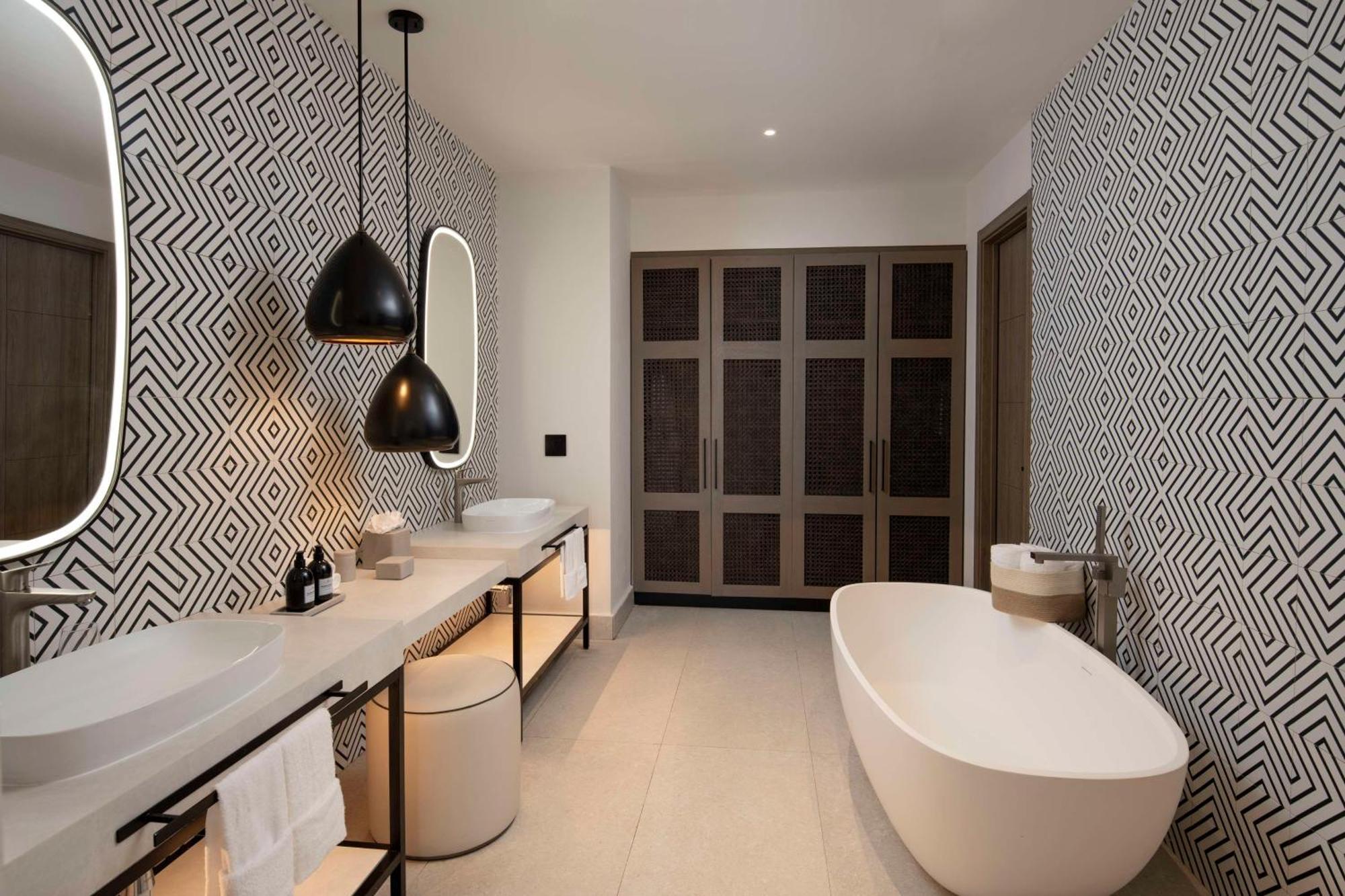 Zemi Miches Punta Cana All-Inclusive Resort, Curio By Hilton Extérieur photo