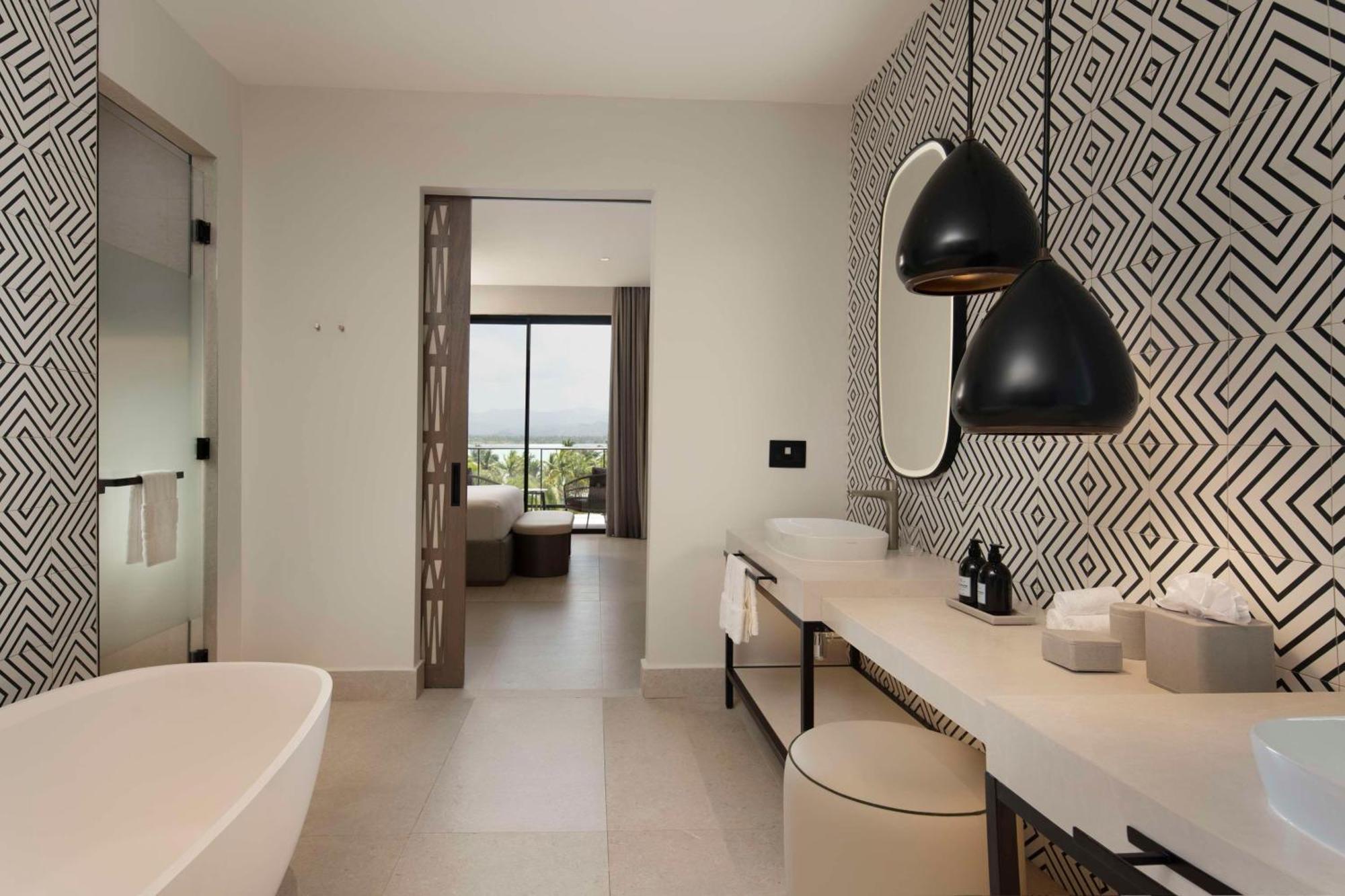 Zemi Miches Punta Cana All-Inclusive Resort, Curio By Hilton Extérieur photo
